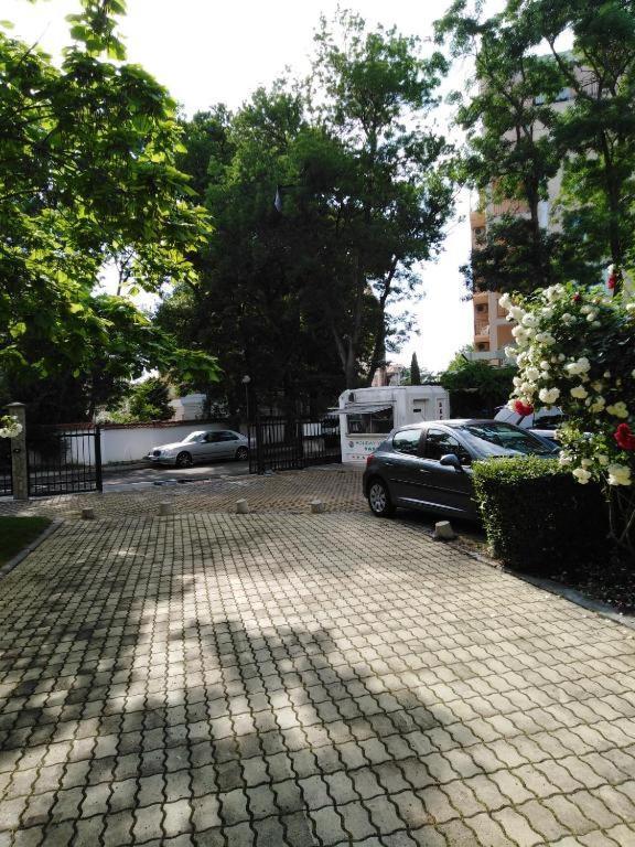 סאני ביץ' Guest Apartment Dental Space מראה חיצוני תמונה